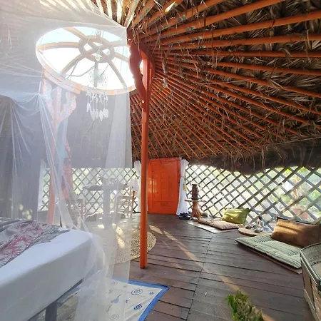 Yurta Bora Bora * L'Ametlla de Mar